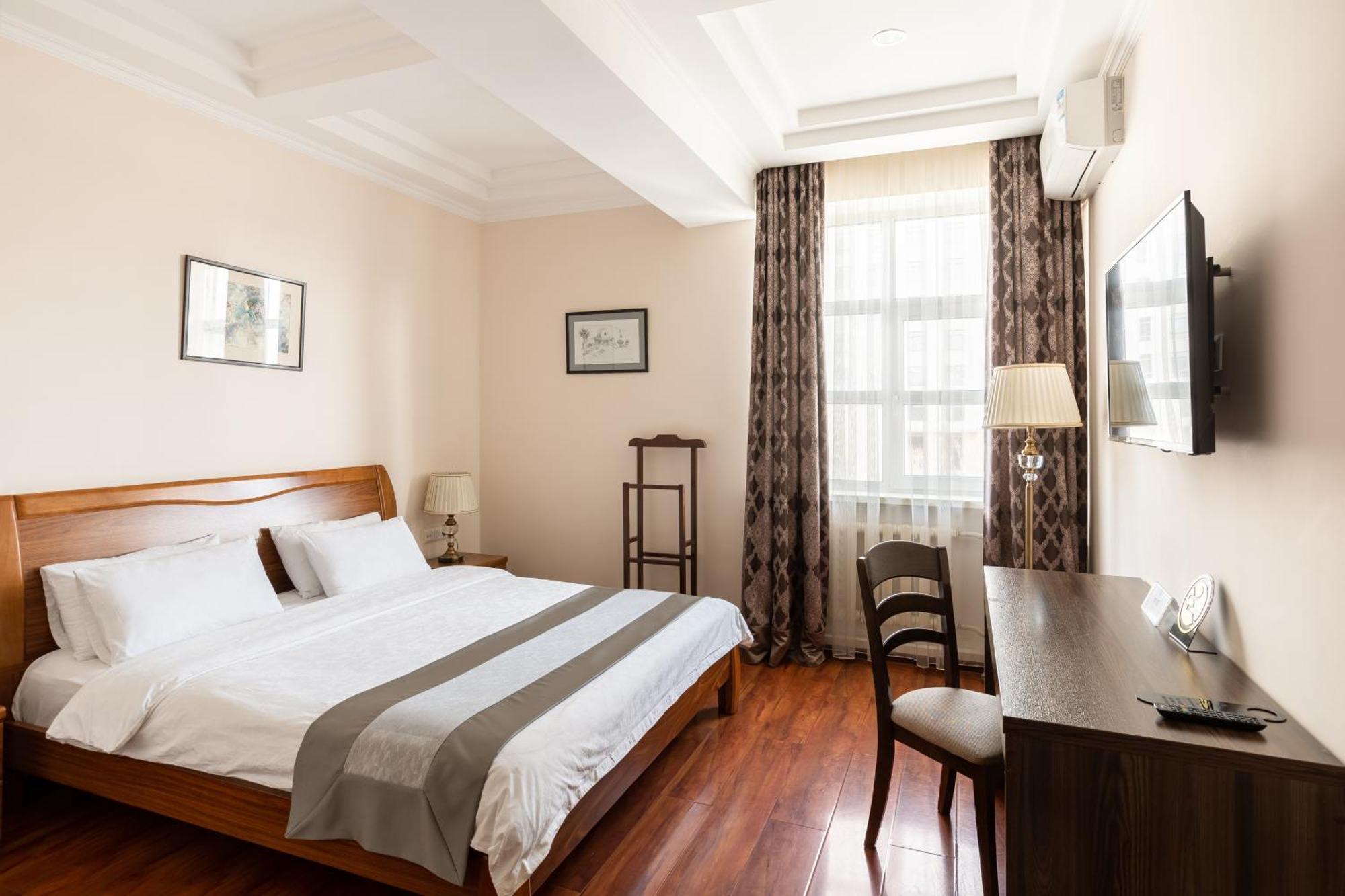 Soluxe Hotel Bishkek Exterior foto